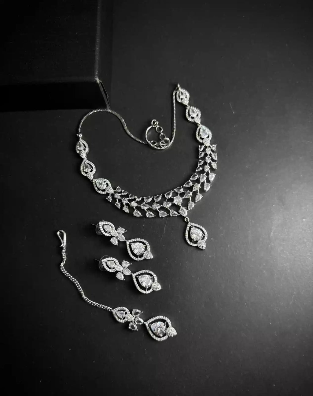 Indian zircon necklace set