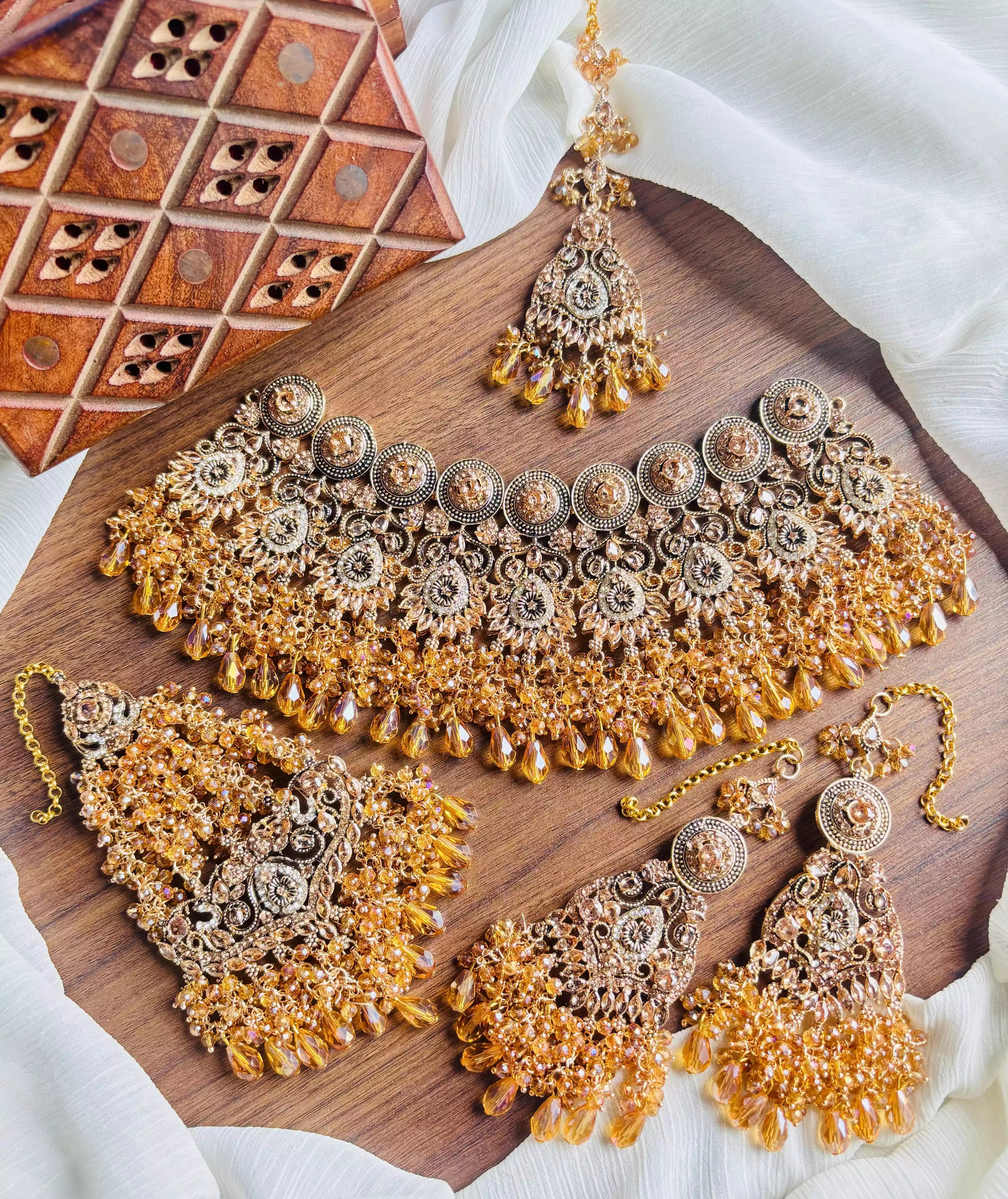 Handmade turkish bridal set Secondary image