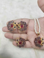 Zircon pendant set with ring