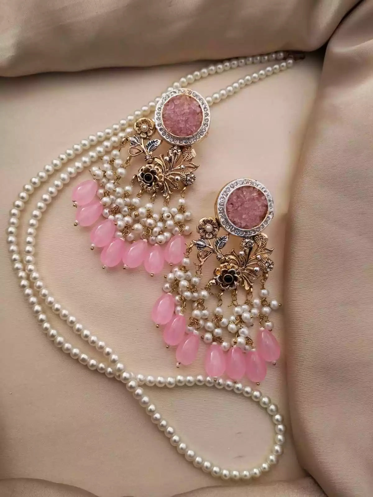 Crush stone earrings with maala