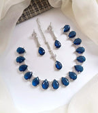 Big stone necklace set with teeka