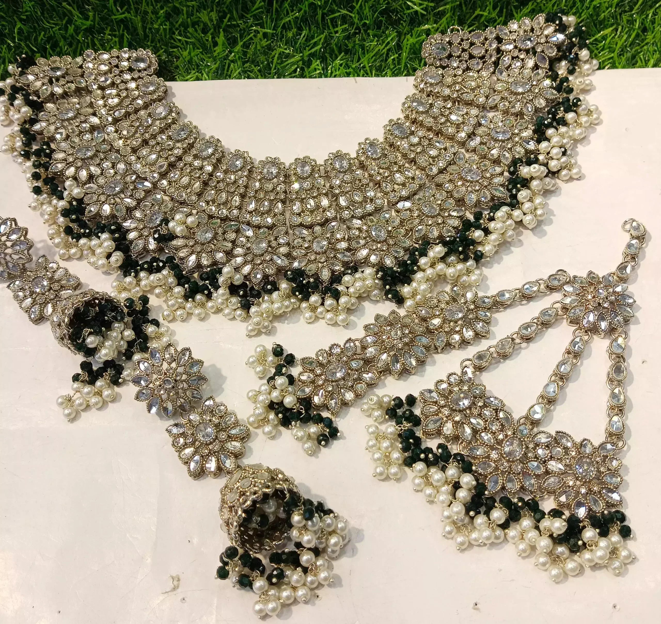 Kundan bridal set with jhumar Secondary image