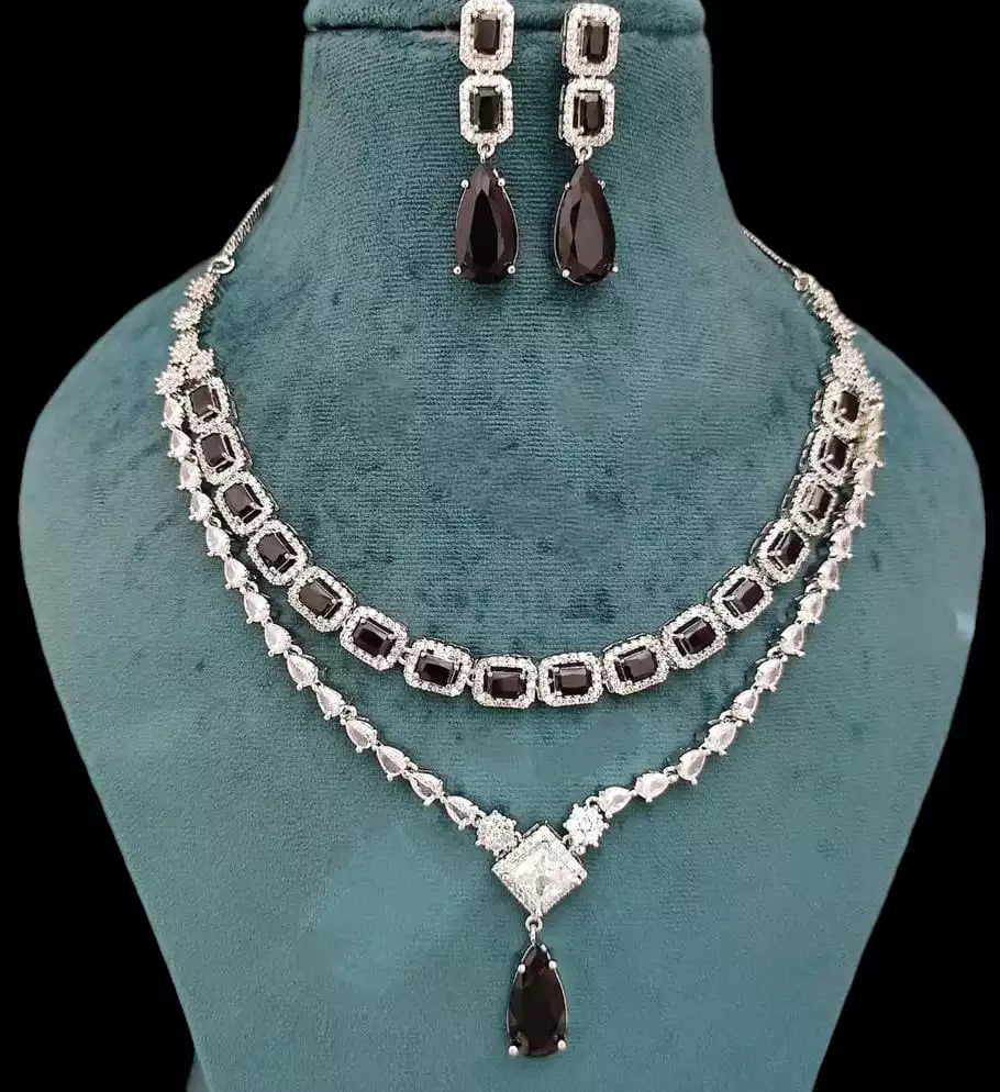 Double layer necklace set
