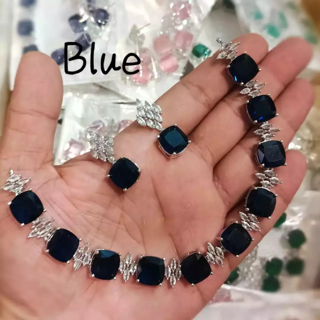AD necklace set