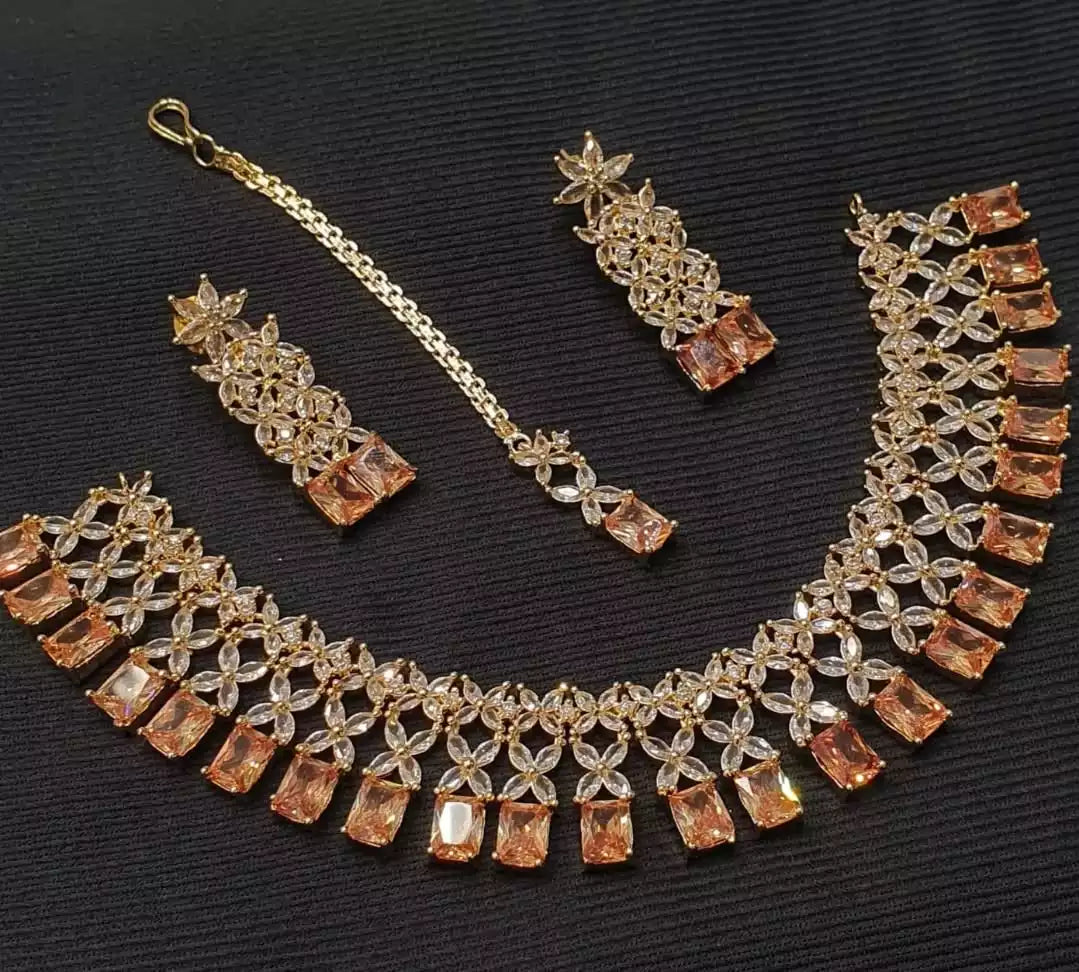 American diamond necklace set Secondary image