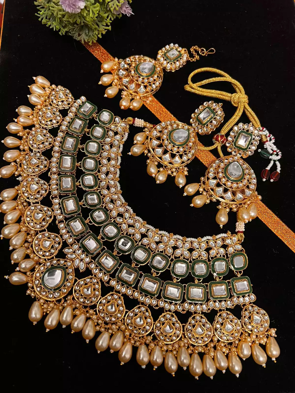 Indian kundan necklace set
