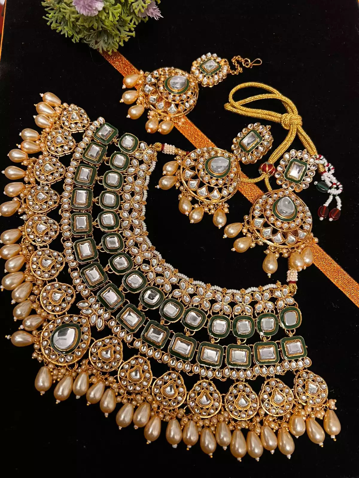 Indian kundan necklace set