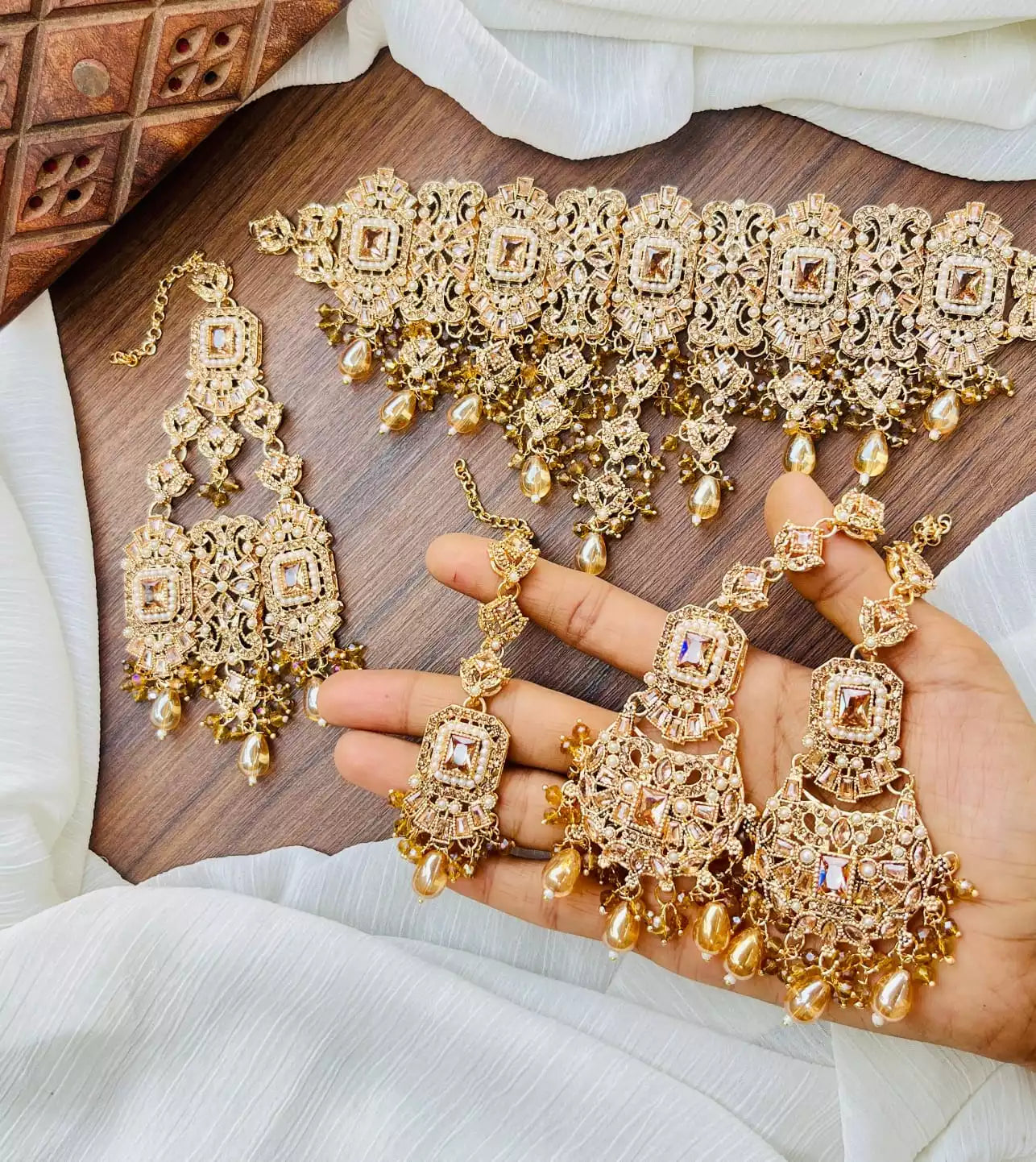 Zircon bridal set with jhumar Secondary image