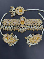 Zircon choker set with teeka