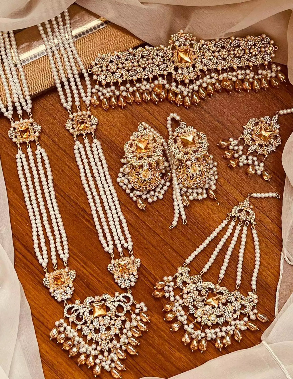 ROYAL Pearl bridal set