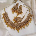 Zircon necklace set with teeka