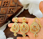 Zircon earrings teeka
