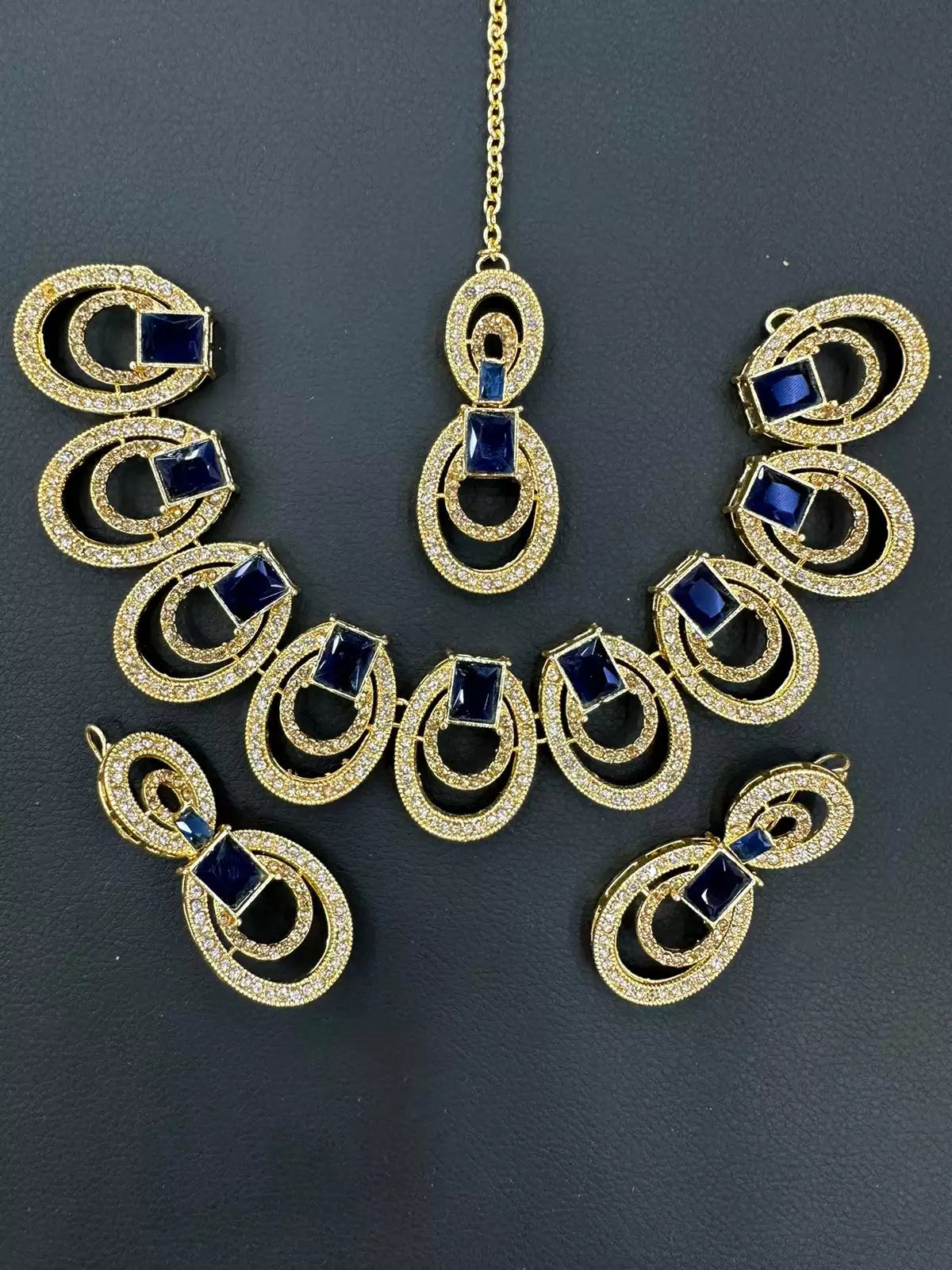 Miro zircon necklace set