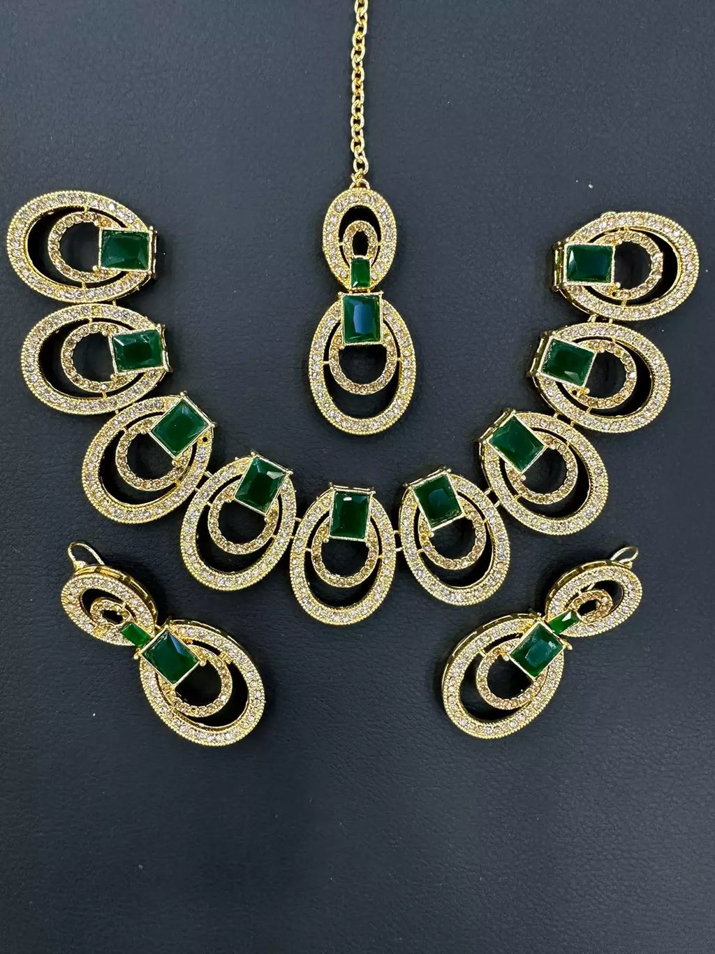 Miro zircon necklace set