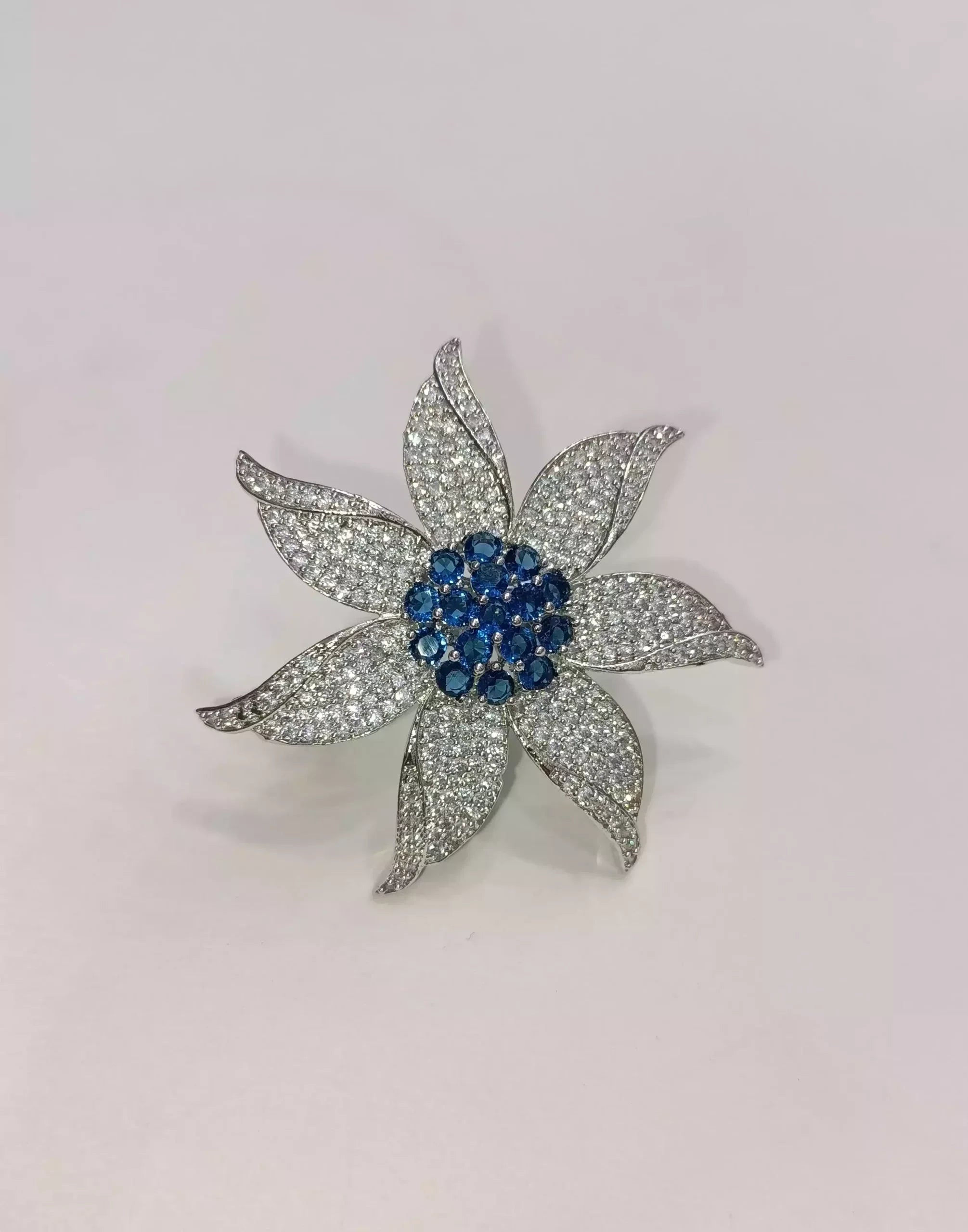One carat adjustable ring