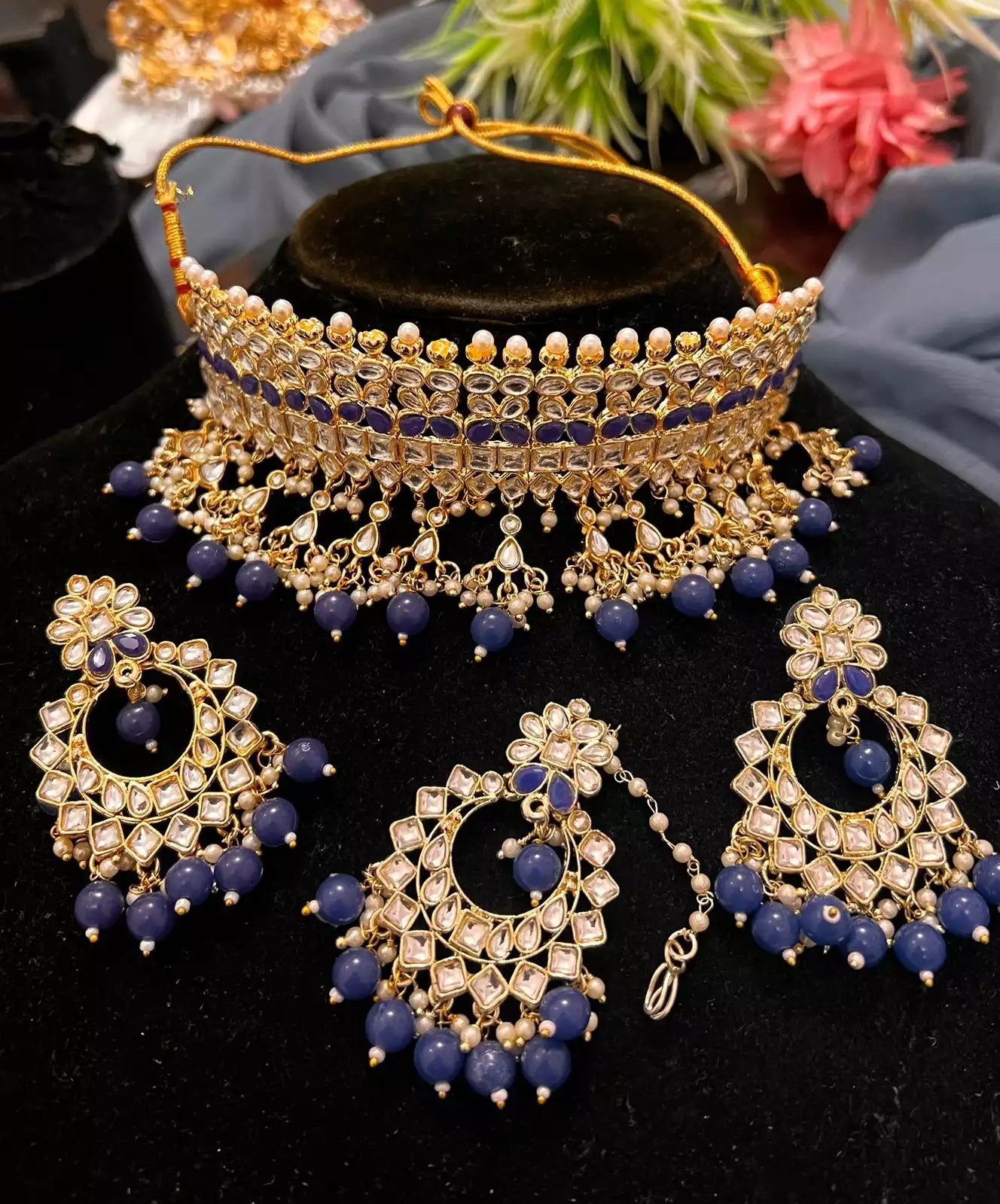 Dabbi kundan choker set Secondary image