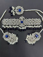 Zircon choker set with teeka