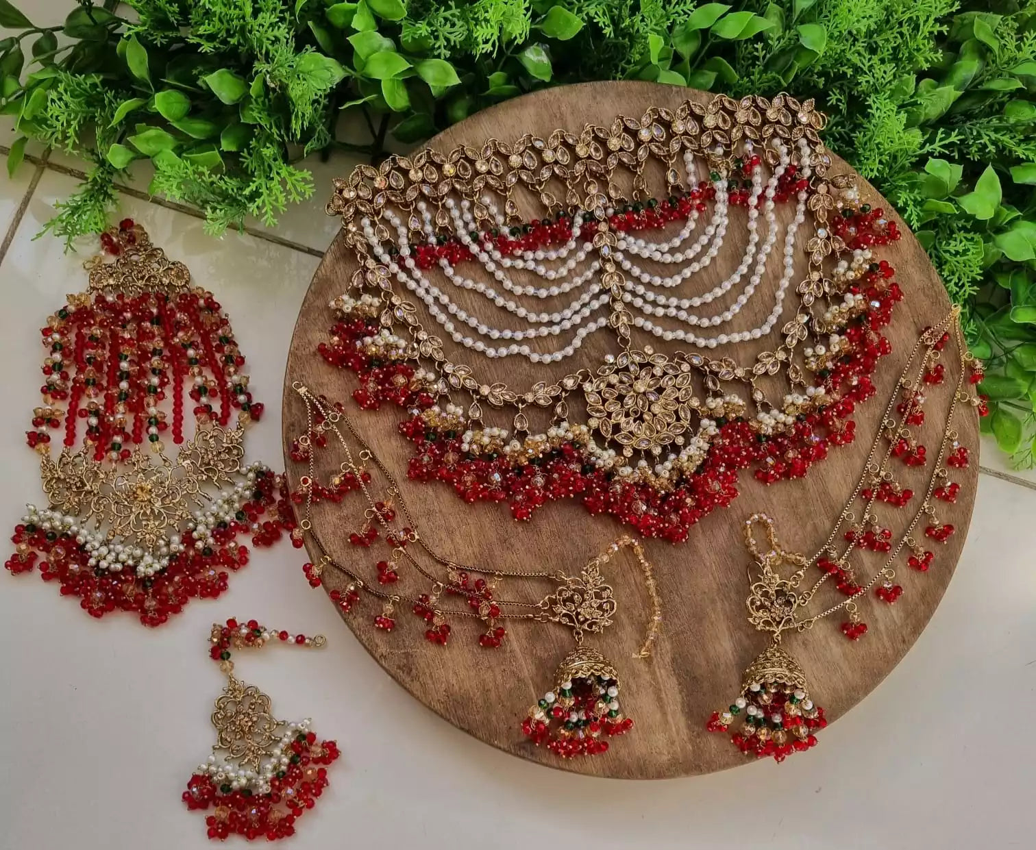 Heavy pearl bridal set Secondary image