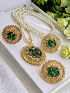 Egyptian pendant set