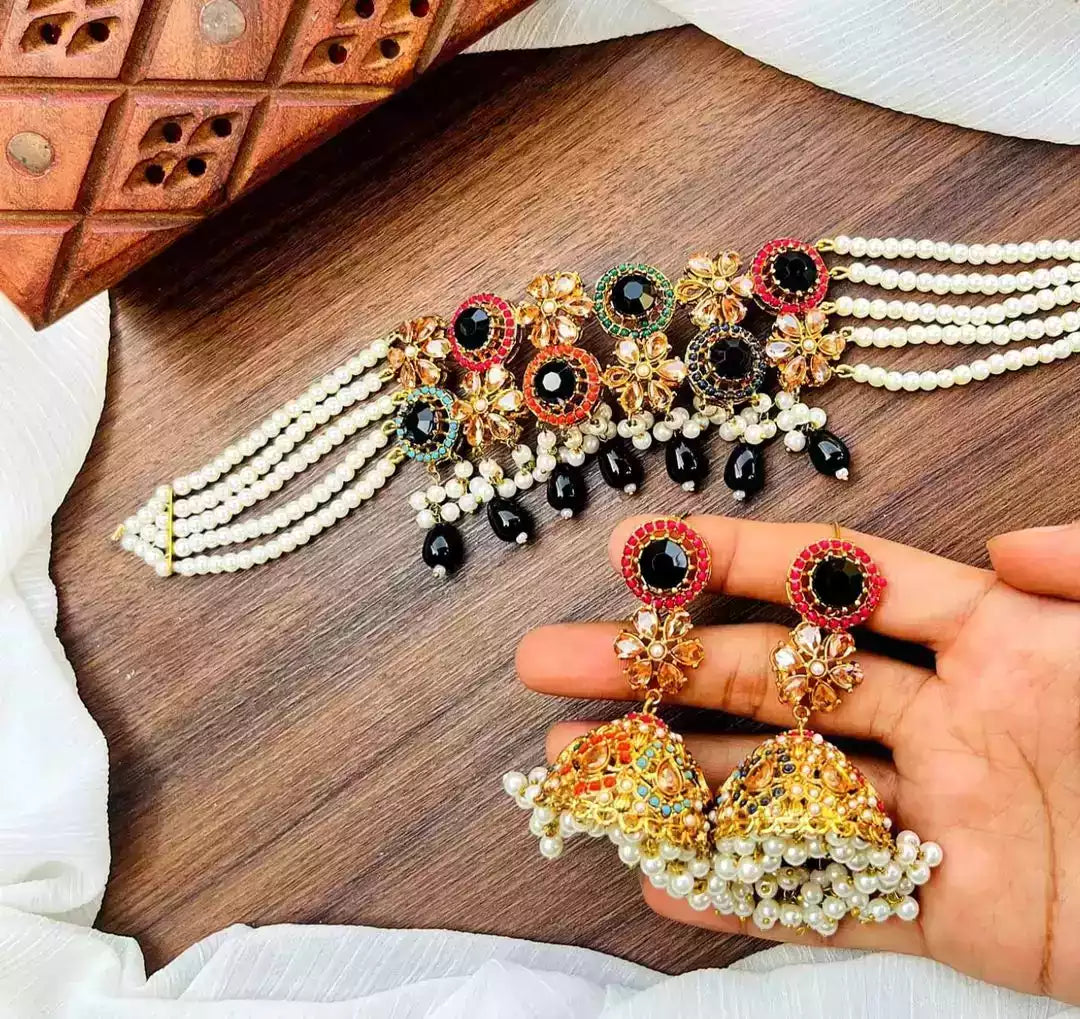 Noratan choker set