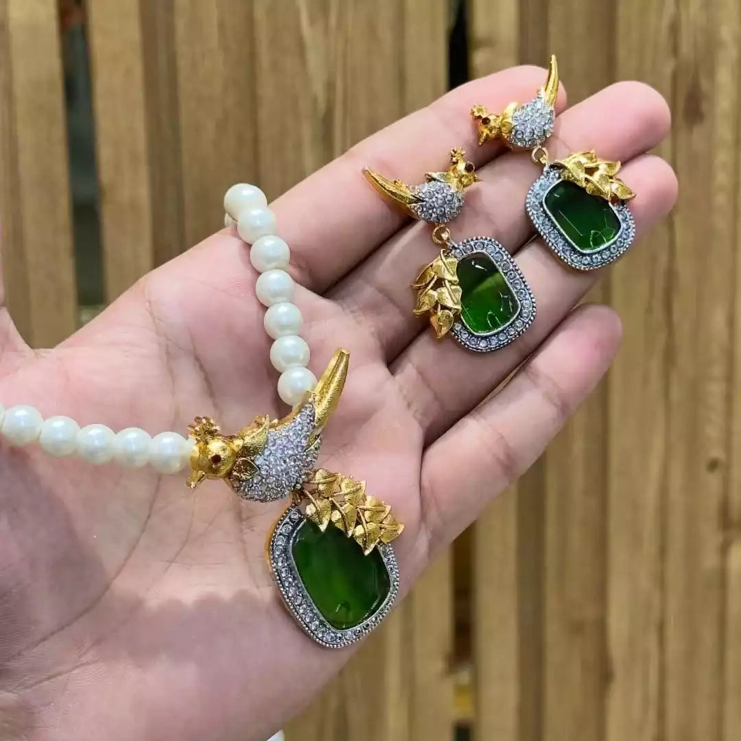 Designer bird locket set