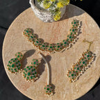 Zircon set with bracelet