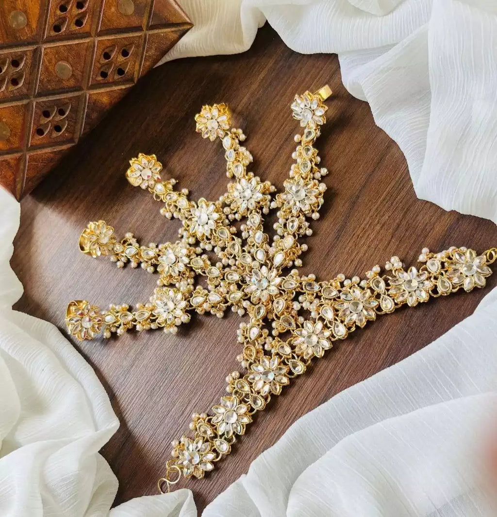 Kundan hand panja