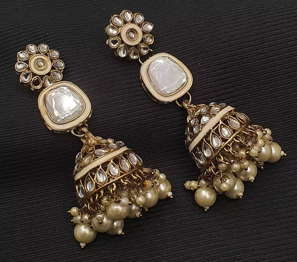 Indian kundan jhumki