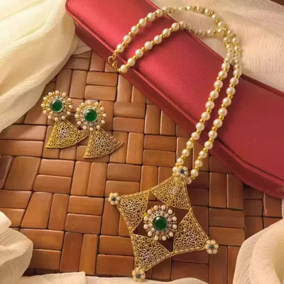 Pendant Set