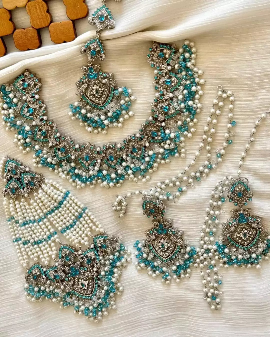 Noratan bridal set with jhumar