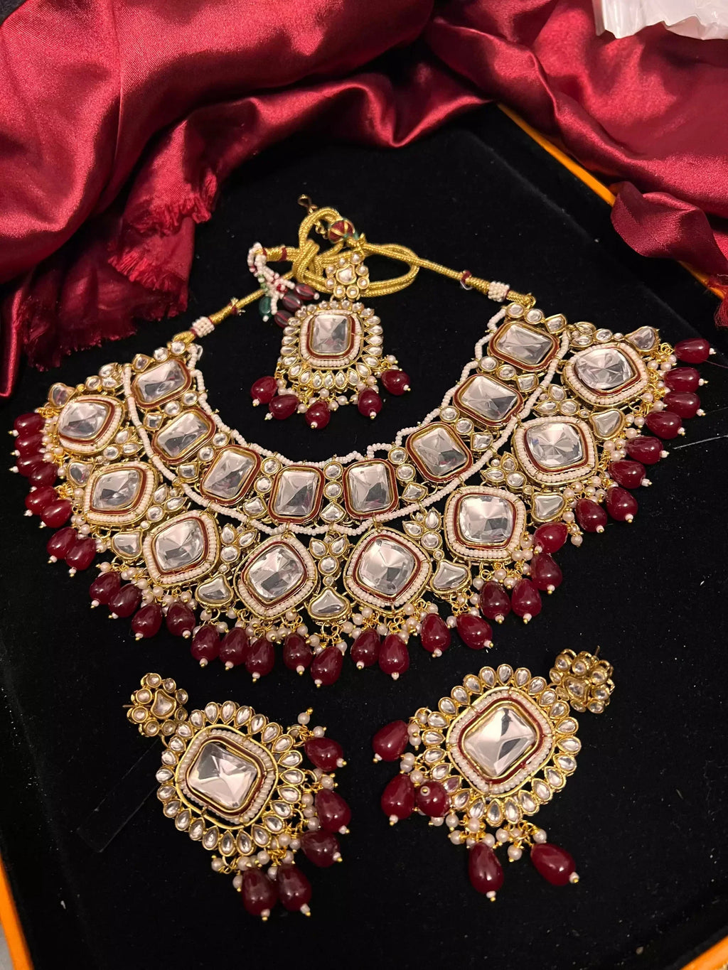 Indian kundan necklace set