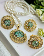 Egyptian pendant set