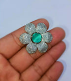 One carat floral ring