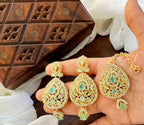 Zircon earrings teeka