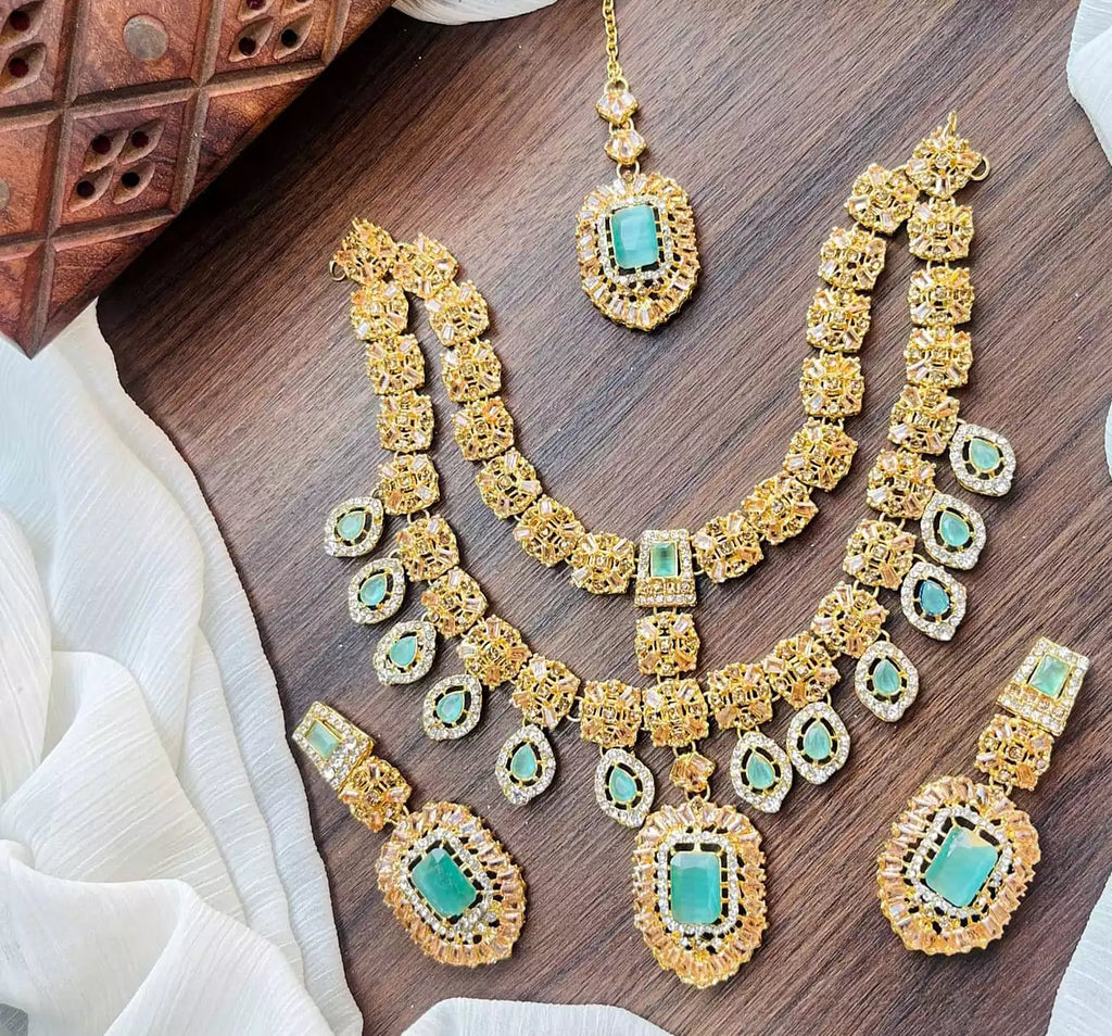 Double line necklace set with teeka