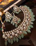 Antique kundan necklace set