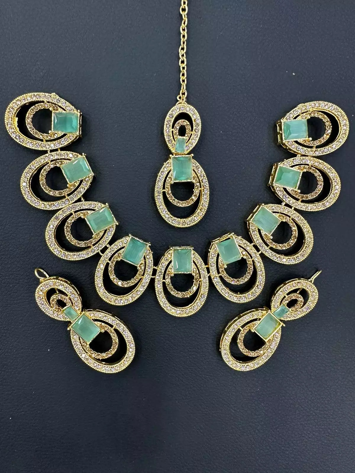 Miro zircon necklace set