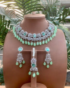 Zircon necklace set with teeka