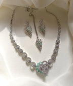 Indian necklace set with teeka