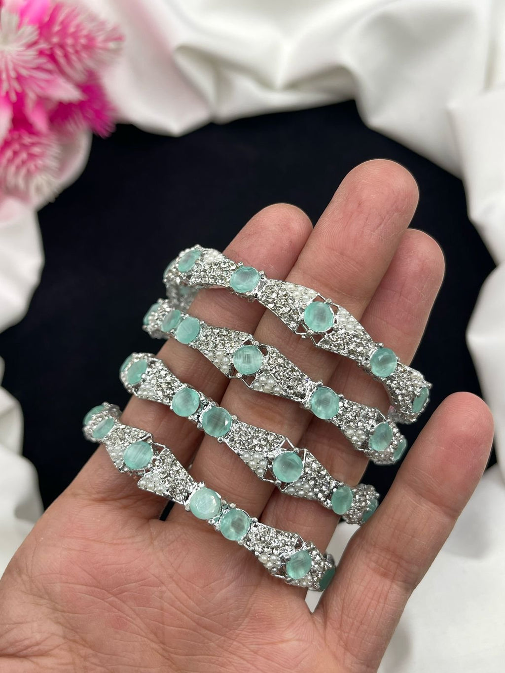 Zircon 4pcs bangles set