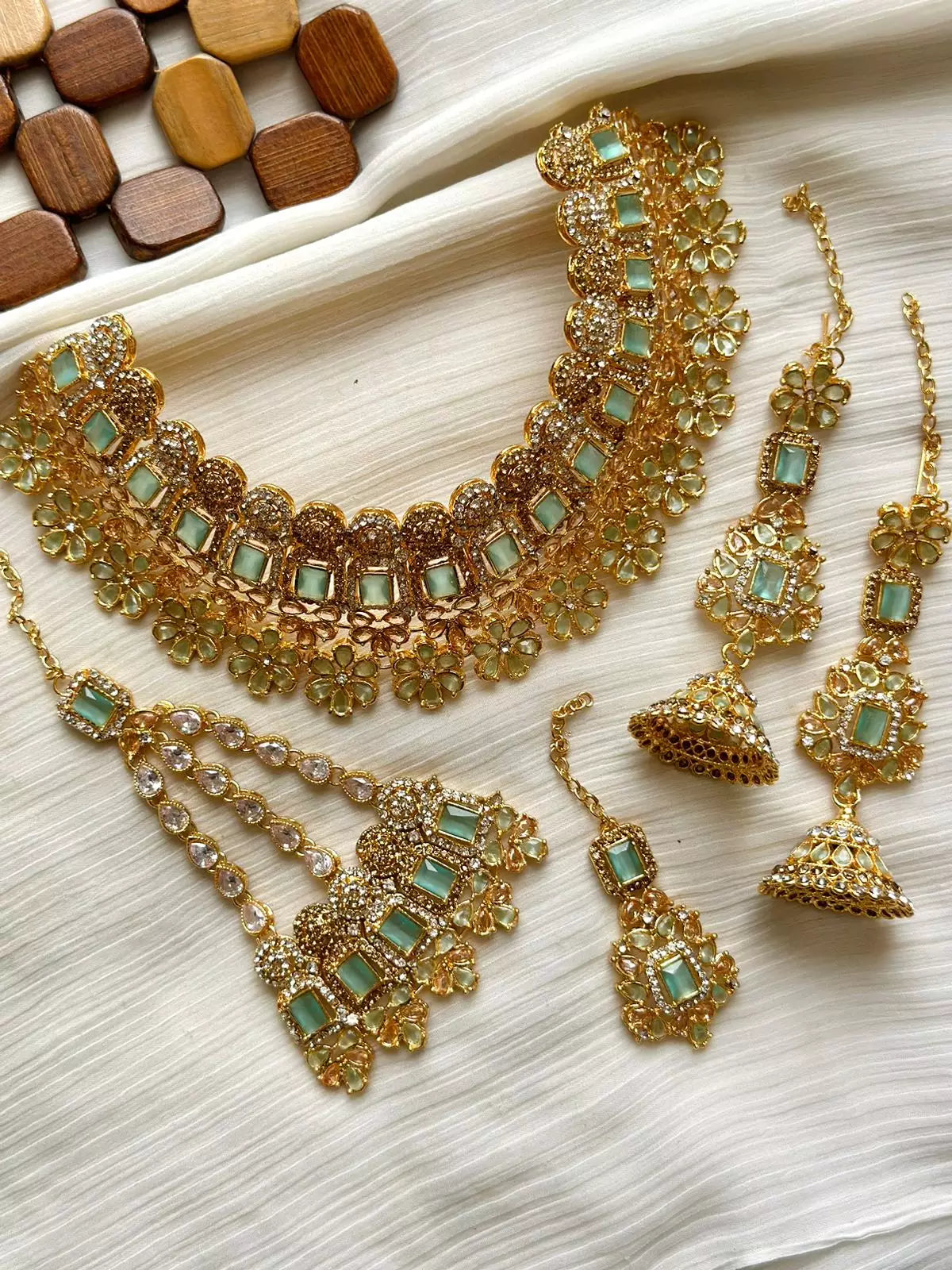 Zircon Floral bridal set