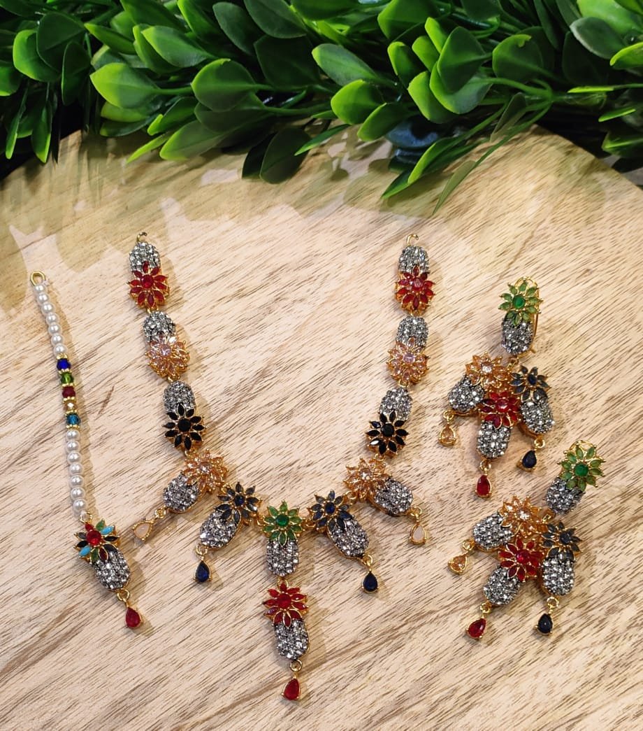 High quality zircon necklace set Main image