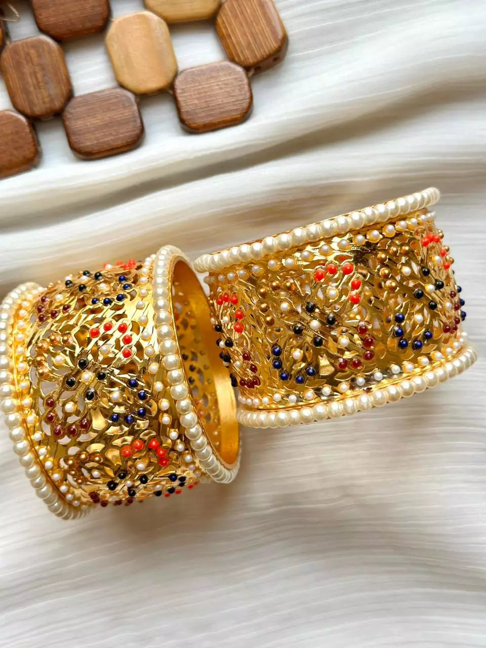 Hyderabadi Noratan bangles Main image
