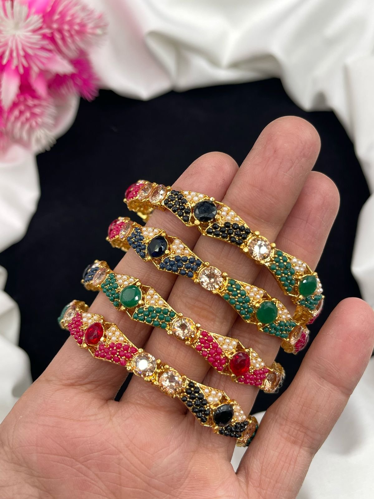 Zircon 4pcs bangles set