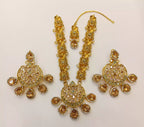 Unique style set with teeka