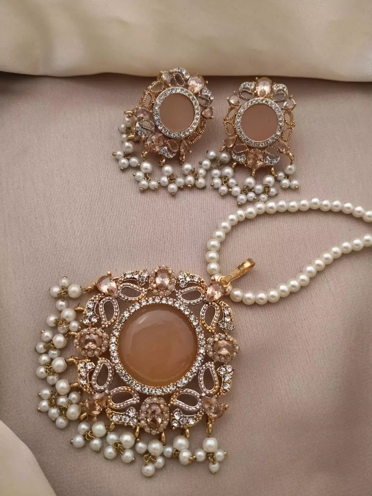 Egyptian zircon pendant set-020