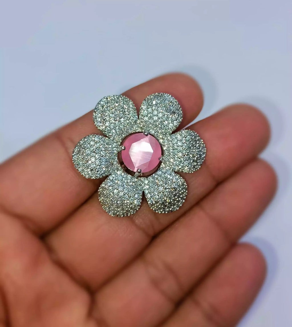One carat floral ring