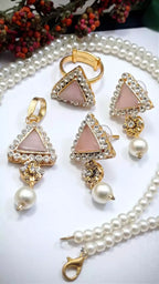 Egyptian locket set with maala