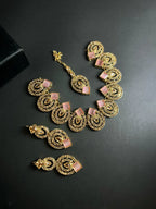 Zircon necklace set with teeka