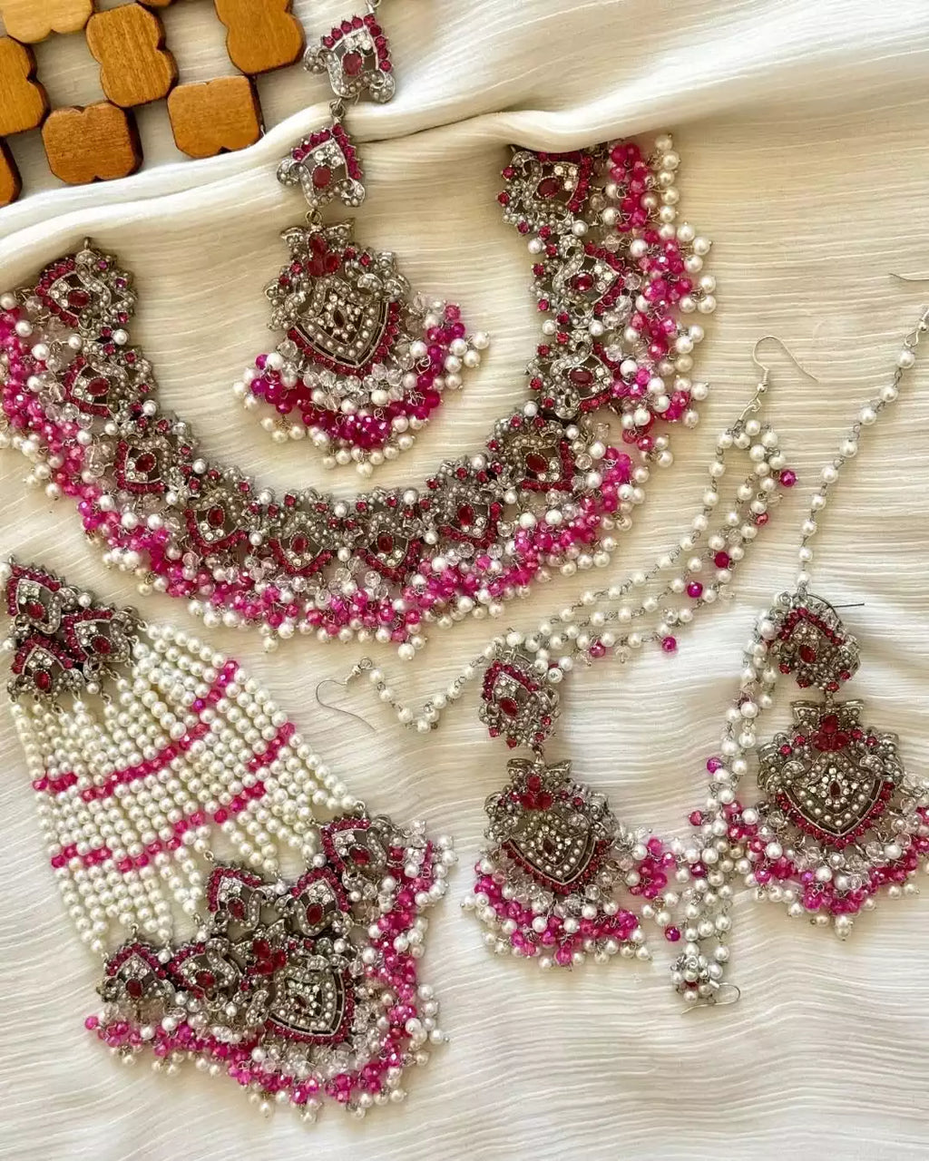 Noratan bridal set with jhumar